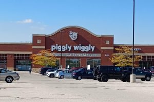 Piggly wiggly store front business dr