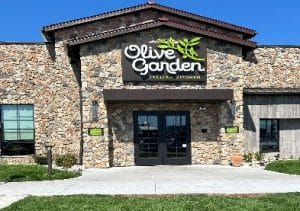 Customer service saves the day: my mother’s day experience at olive garden